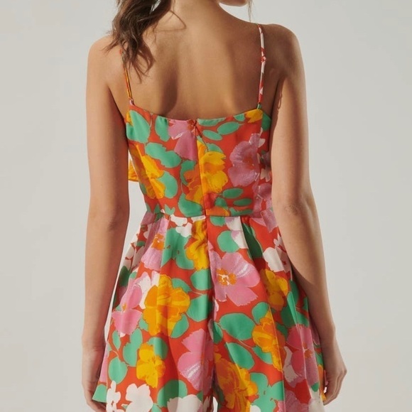 Sugarlips Floral Multicolor Romper - Picture 3 of 10